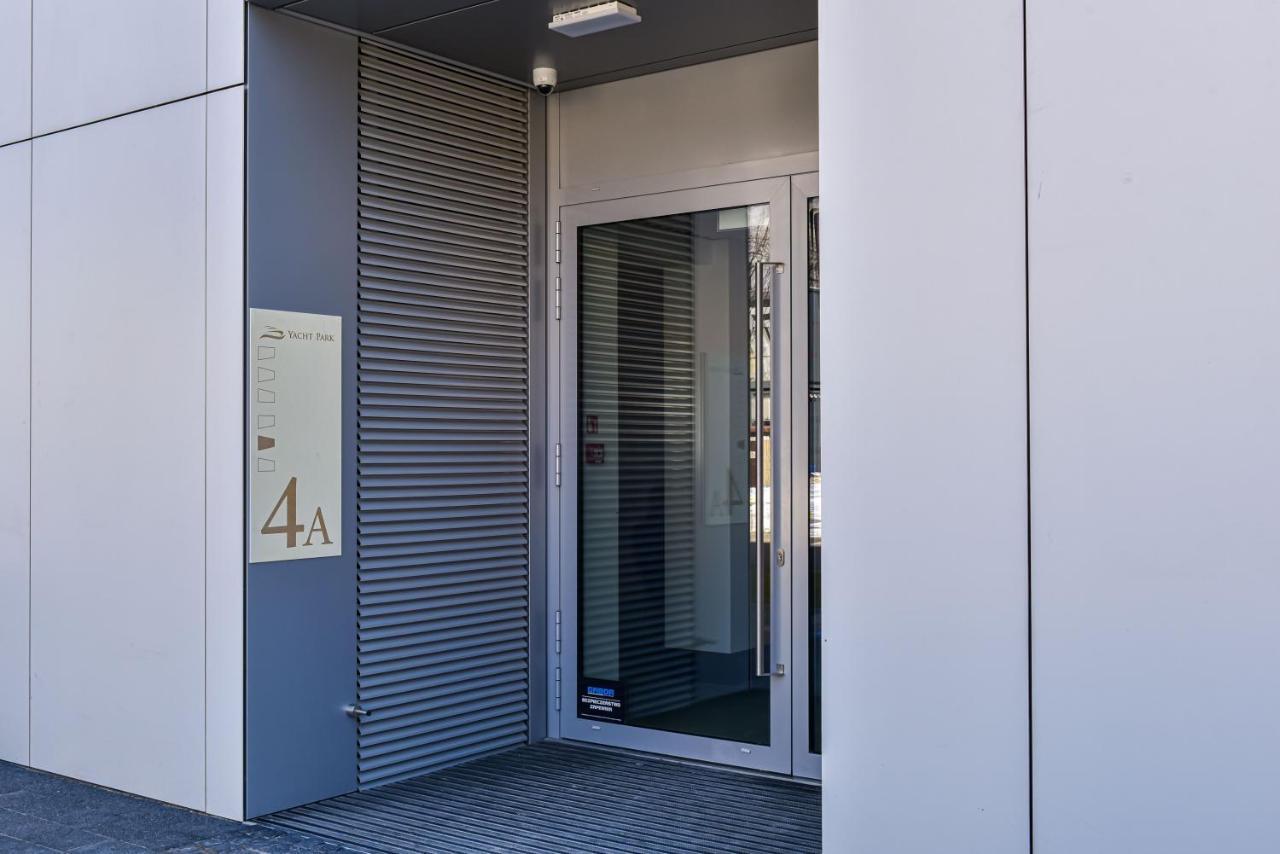 Apartament Faltom 20 Yacht Park Premium Gdynia Bagian luar foto