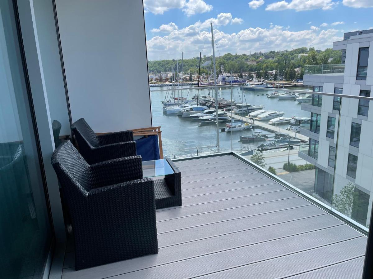Apartament Faltom 20 Yacht Park Premium Gdynia Bagian luar foto