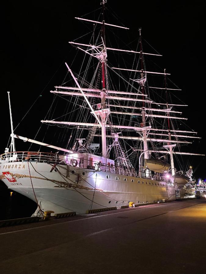 Apartament Faltom 20 Yacht Park Premium Gdynia Bagian luar foto