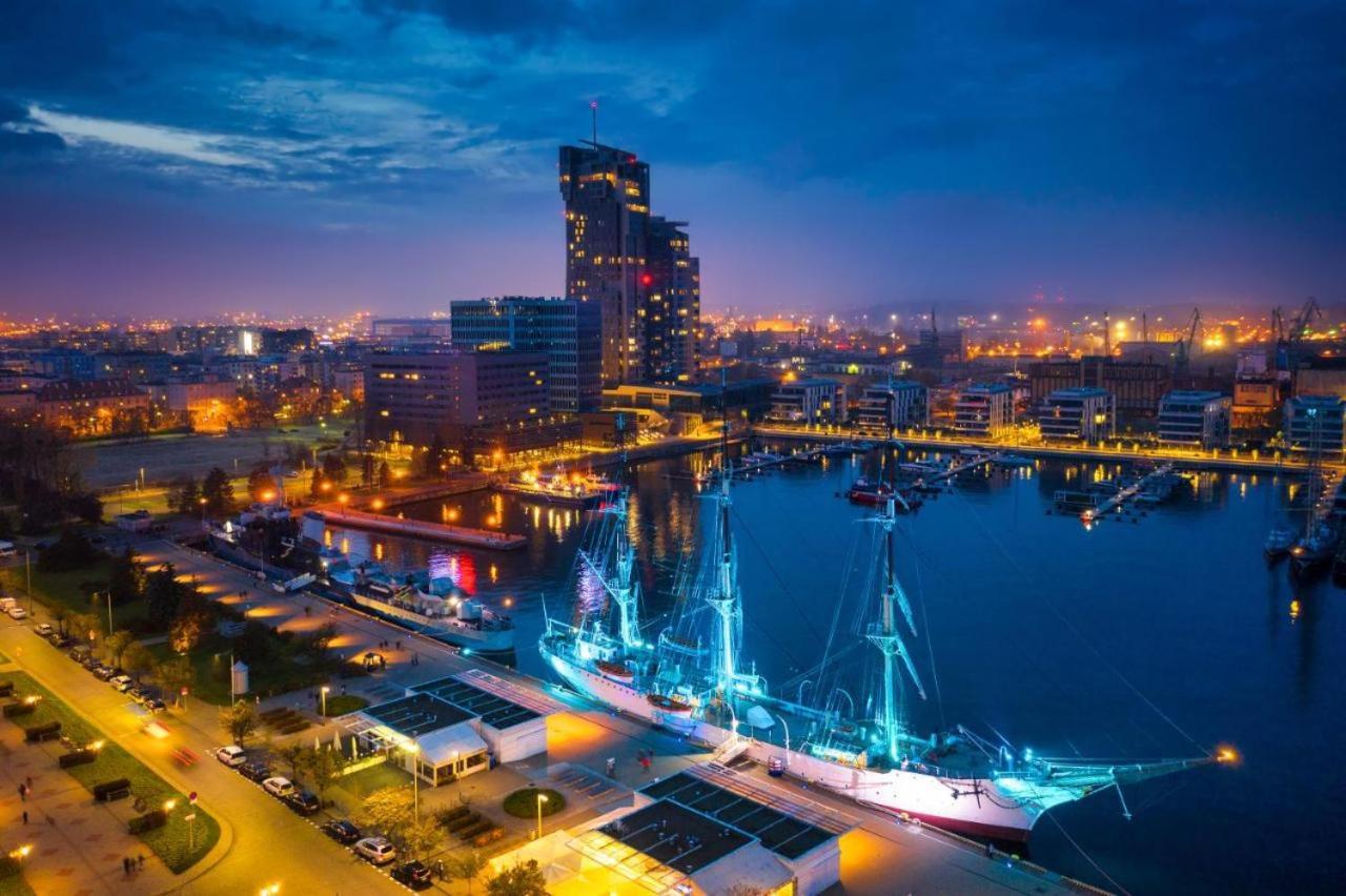 Apartament Faltom 20 Yacht Park Premium Gdynia Bagian luar foto